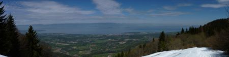 Vue sur le Bassin lémanique et le Jura