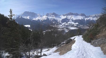 Sur le sentier de la Combe des Têtes