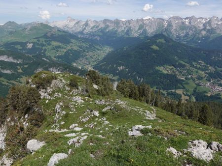 Panorama sur le Grand Bornand et les Aravis.