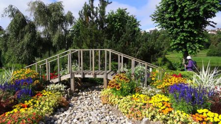 Près de l’étang de pêche, une passerelle «pour faire joli».