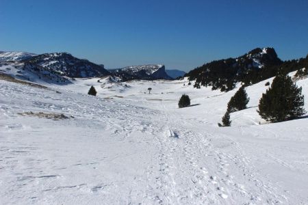 Vue arrière dans la montée vers le Pas des Bachassons