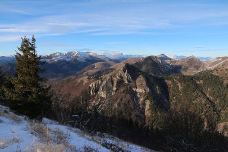 Le Jocou et le Rognon devant le Vercors.