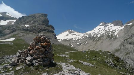 La Tête de Plate Longue et la Roche Courbe...