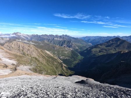 Vue vers le Vignemale et la vallée de Gavarnie