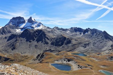 Grand Roc Noir, lacs de Lanserlia