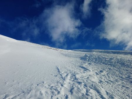 Montée droit dans la pente pour atteindre le Vallon du Fond de Peynin