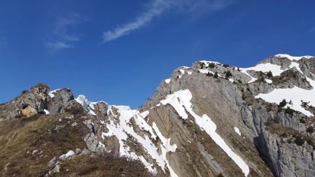 Sur la crête après le deuxième ressaut