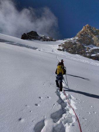 Pic de la Grave (3667m) depuis le Col des Ruillans - Alpinisme Ecrins ...