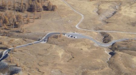 Le Col des Champs, en contrebas