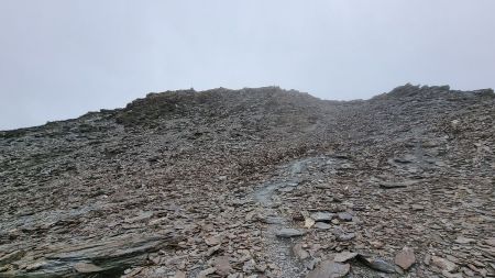 Vue arrière sur le final (on devine la croix)