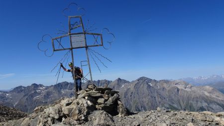 Arrivée au sommet du Monte Platasse