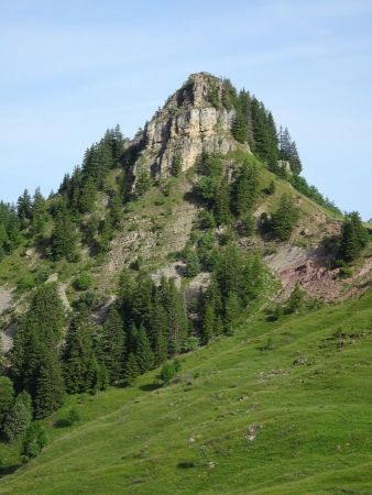 Tour du Roc des Arces et Croix des Arces (1712m) - Randonnée Bornes ...