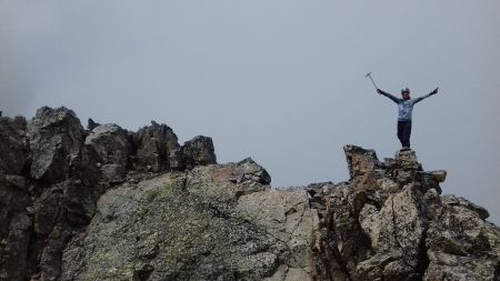 Au sommet de la cime nord-est de la Cochette (3239m)