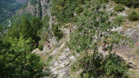 Presque à mi-descente.