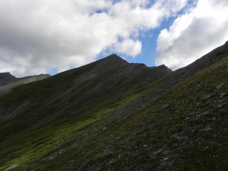 Vue sur la pointe Giornivetta depuis le col