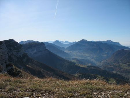 Vallée des Entremonts et sommets de Chartreuse vus de la Croix