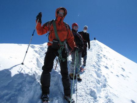 Descente par l’arête des Bosses