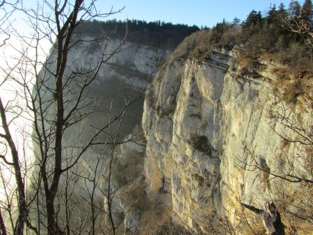 Les falaises du Mont Peney.