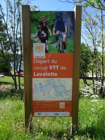 Une rando qui peut se parcourir à VTT.