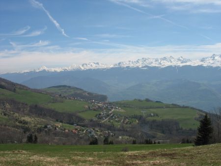 Hameau des Meunières  et  Chaîne de Belledonne