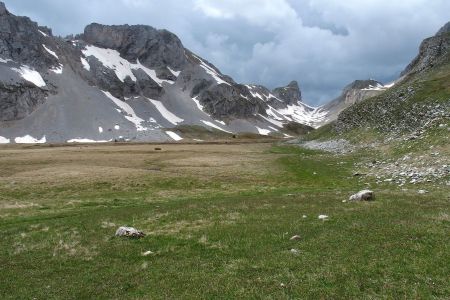 Même sous un ciel gris, ce vallon reste une petite merveille