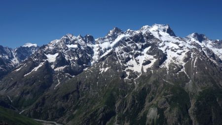 Barre des Écrins, Pointe Nerot, Pic Gaspard, Pavé, Pic Oriental, Doigt de Dieu, Meije et Rateau