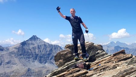 Au sommet de l’Ouille d’Arbéron (3563m)