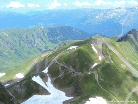 Vue du sommet sur les Verdets et le lac de Gers