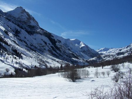 Vallon du Nant Brun et la Dent.