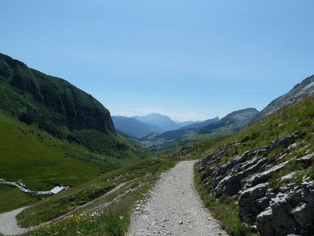 En redescendant sur le col, vue sur le Chinaillon