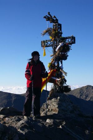 Camille au sommet du Pic du Canigou