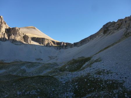 Tête de Vallon Pierra et col de Charnier.