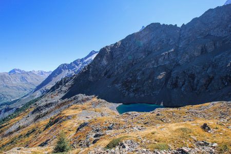 Vue sur le Lac de Puy Vachier du refuge Évariste Chancel