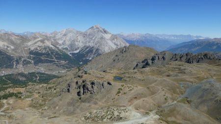 La géologie particulière du secteur.