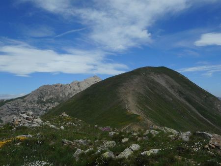 Au sommet du Pic de Vacivier. Vu sur Pic du Gazon et Béal Céveilhan.