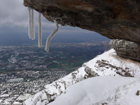 Stalactites tordues par le vent.