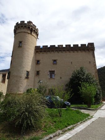 Nyer : château du XVe