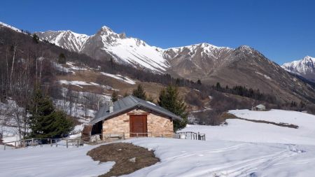 Chalet de Pralautray, il est temps de chausser les raquettes