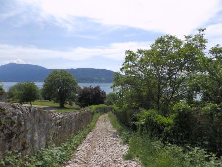 Dans la descente : on va arriver au bord du lac.