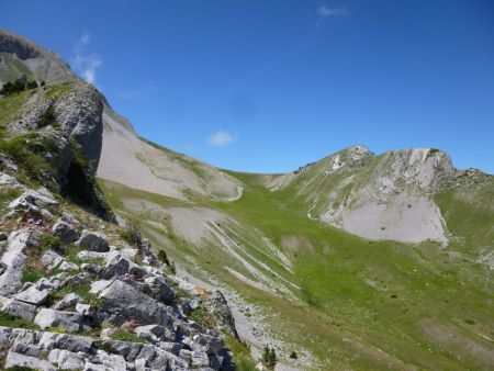 Le vallon de l’autre coté de l’arête.