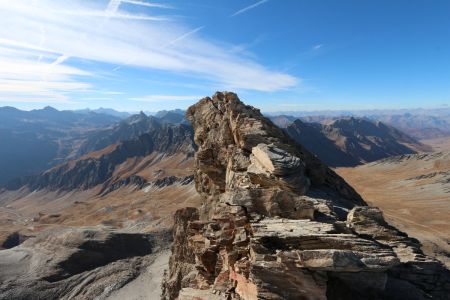 Au sommet avec la Haute Ubaye et le Queyras.