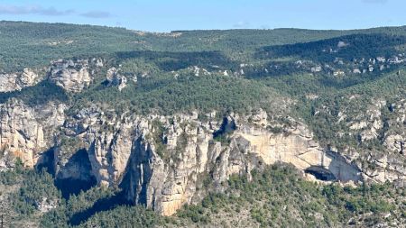 Rive opposée des gorges du Tarn