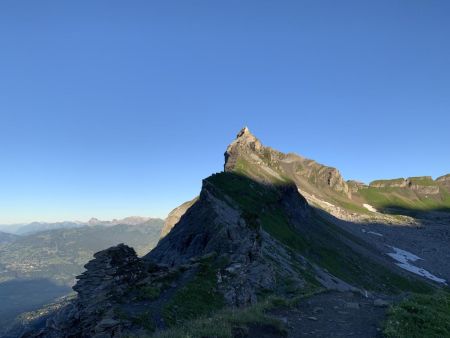 Du passage du Dérochoir, l’impressionnante pointe éponyme