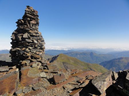 Le cairn du pic de Serre-Haute