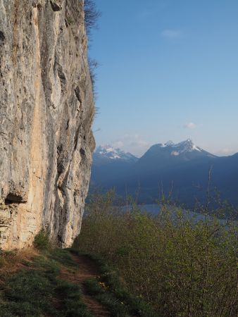 L’arrivée au pied des rochers des Moillats.