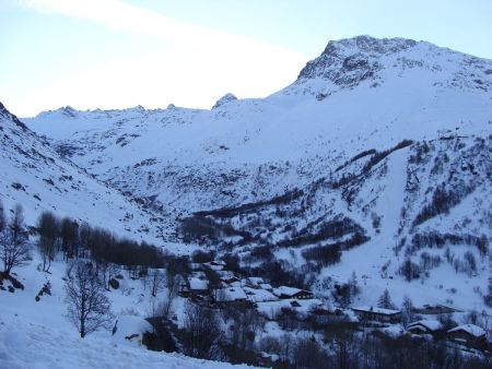 Départ à l’aube de Bonneval.