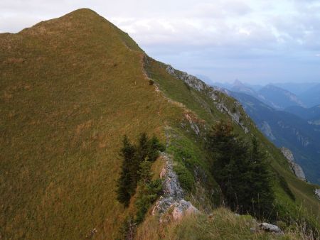 La fin de l’arête, avec le petit passage rocheux étroit.