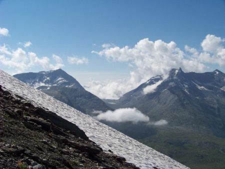 Sur l’arête, vue sur Ambin et le vallon de Savine (où seraient passé Hannibal et ses éléphants).