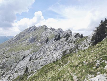 Regard vers l’objectif du jour au fond et l atraversée qui nous attend