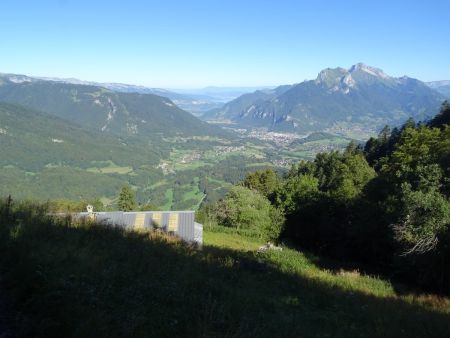 Au-dessus du Chalet de Périllet